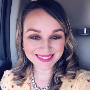 Meet your Posher, Evalina